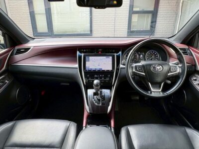 2018 Toyota Harrier Premium - ZSU65 (4WD)