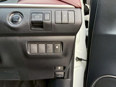 2018 Toyota Harrier Premium - ZSU65 (4WD)