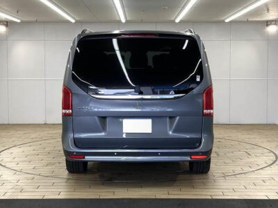 2022 Mercedes Benz V220d Avantgarde Long AMG Line