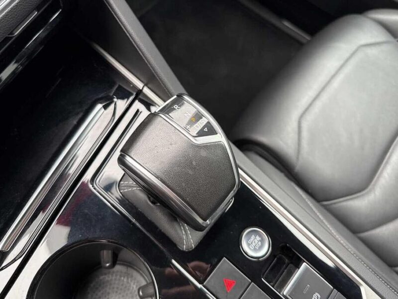 2019 Volkswagen Touareg 3.0TDI V6 R-LINE