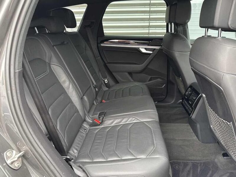 2019 Volkswagen Touareg 3.0TDI V6 R-LINE