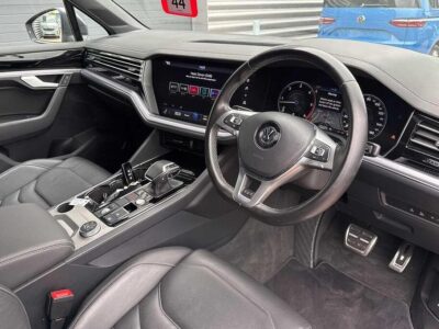 2019 Volkswagen Touareg 3.0TDI V6 R-LINE