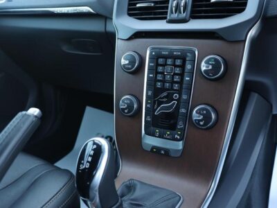 2018 VOLVO V40 Cross Country T5 AWD
