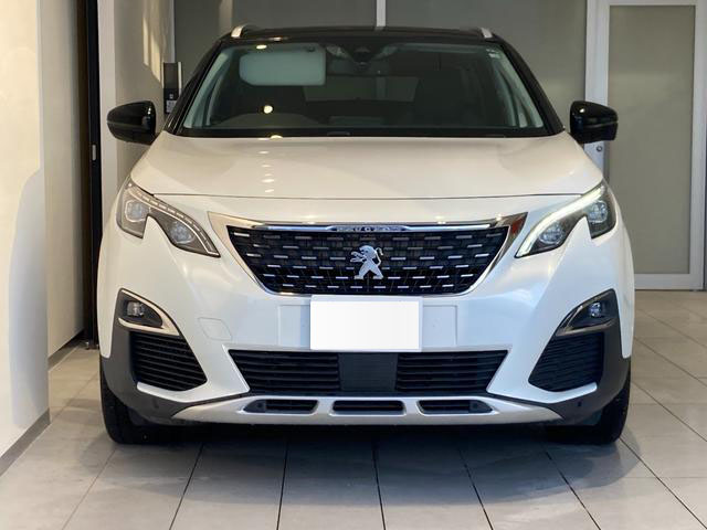 2018 Peugeot 5008 Allure