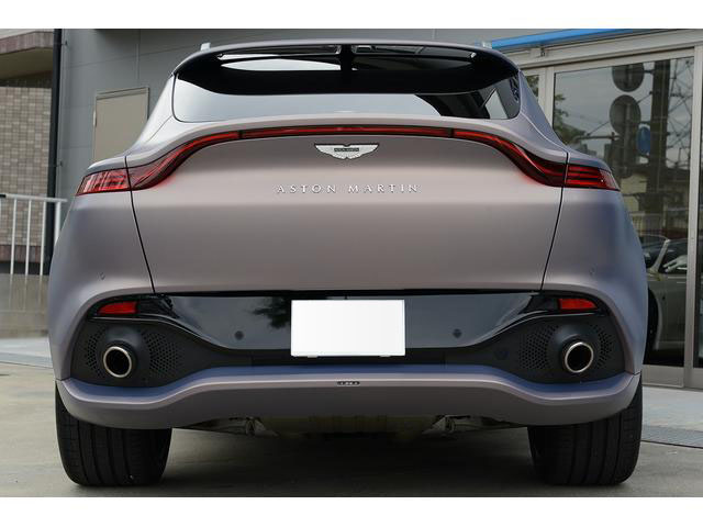 2021 Aston Martin DBX