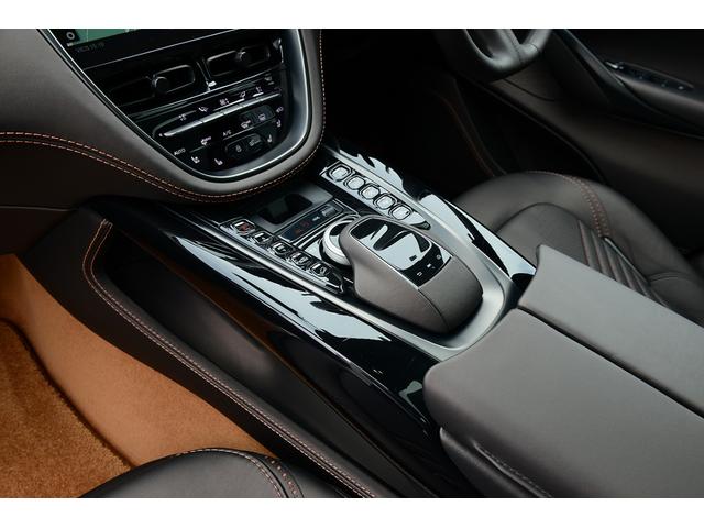 2021 Aston Martin DBX