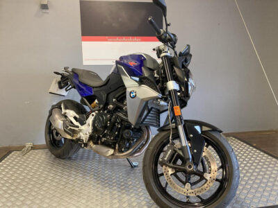 2021 BMW F900 R SE