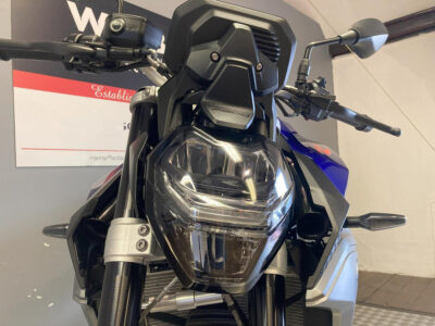 2021 BMW F900 R SE