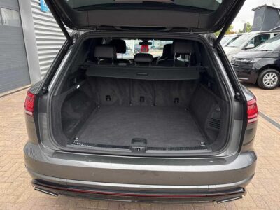 2019 Volkswagen Touareg 3.0TDI V6 R-LINE