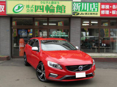 2018 Volvo V60 T6 AWD R-Design