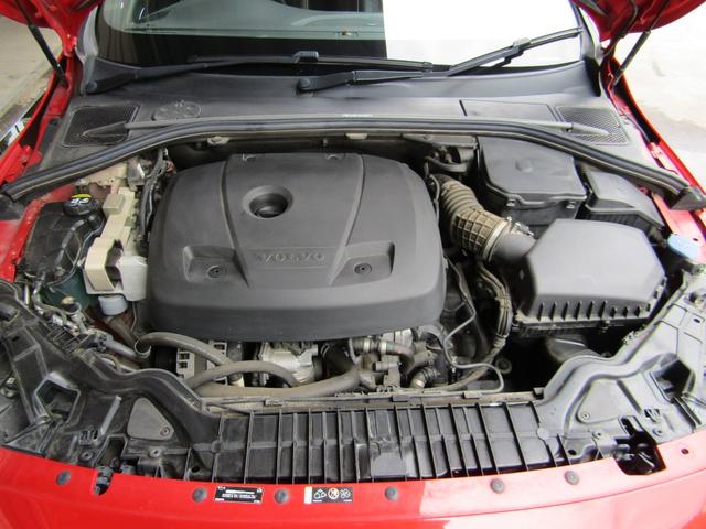 2018 Volvo V60 T6 AWD R-Design