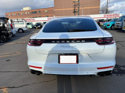 2018 Porsche Panamera 4
