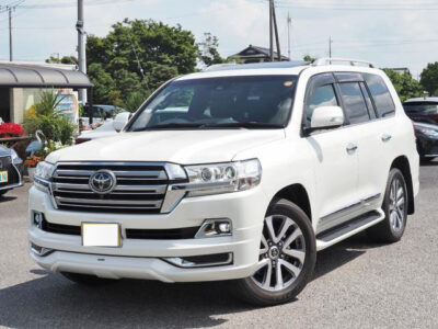 2018 Toyota Land Cruiser ZX LC200