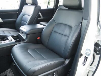 2018 Toyota Land Cruiser ZX LC200