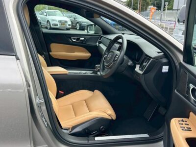 2020 VOLVO V60 CROSS COUNTRY T5 AWD PRO