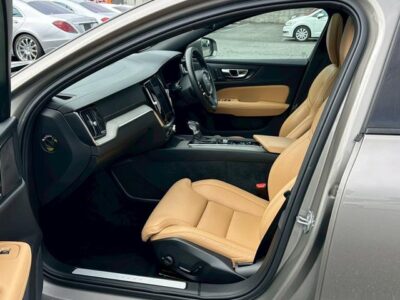 2020 VOLVO V60 CROSS COUNTRY T5 AWD PRO