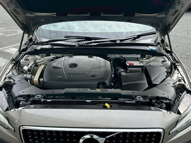 2020 VOLVO V60 CROSS COUNTRY T5 AWD PRO