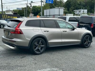 2020 VOLVO V60 CROSS COUNTRY T5 AWD PRO