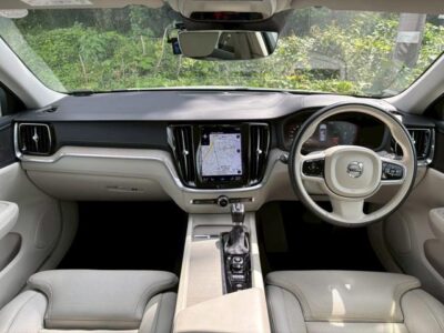 2019 VOLVO V60 T5 INSCRIPTION