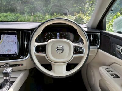 2019 VOLVO V60 T5 INSCRIPTION