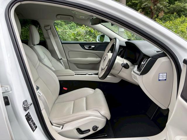 2019 VOLVO V60 T5 INSCRIPTION