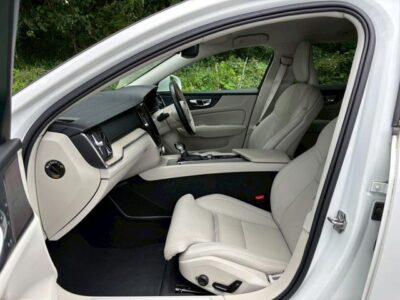 2019 VOLVO V60 T5 INSCRIPTION