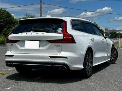 2019 VOLVO V60 T5 INSCRIPTION