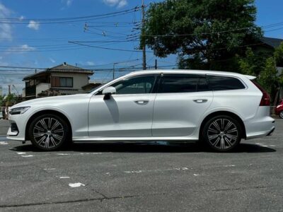 2019 VOLVO V60 T5 INSCRIPTION