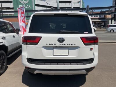 2024 Toyota Land Cruiser GR Sport - VJA300W