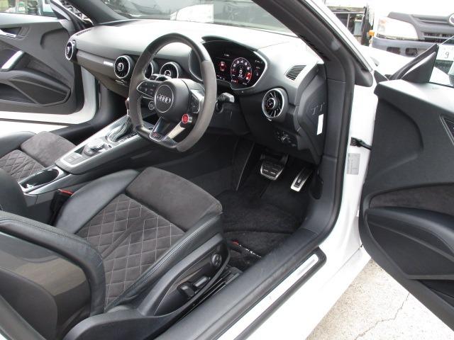 2018 AUDI TT RS