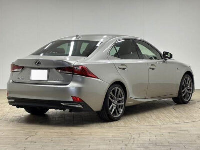 2018 LEXUS IS300h F SPORT