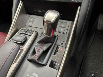 2018 LEXUS IS300h F SPORT