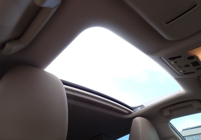2018 LEXUS IS300h