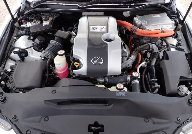 2018 LEXUS IS300h
