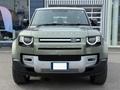 2023 Land Rover Defender 90SE P300