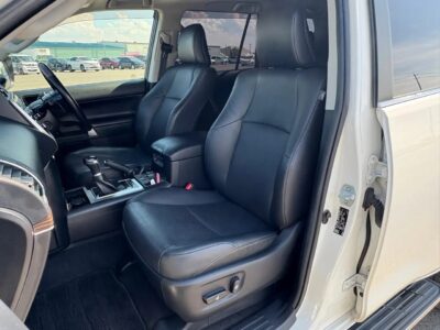 2020 Toyota Land Cruiser Prado TZ-G