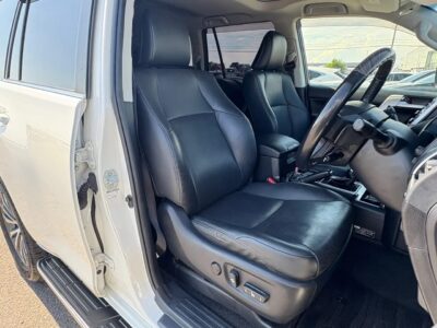 2020 Toyota Land Cruiser Prado TZ-G