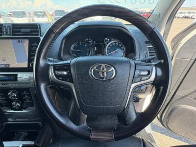 2020 Toyota Land Cruiser Prado TZ-G