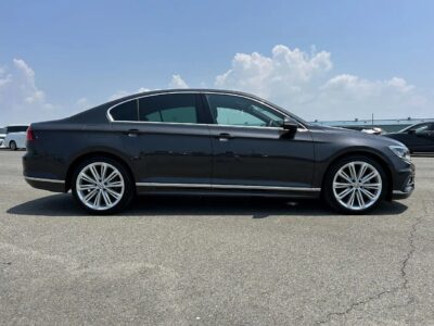2019 Volkswagen Passat 2.0TSI R-Line