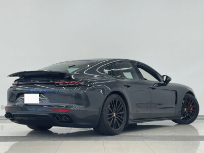 2019 Porsche Panamera GTS
