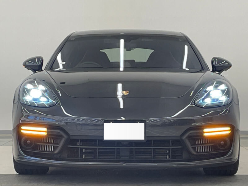 2019 Porsche Panamera GTS