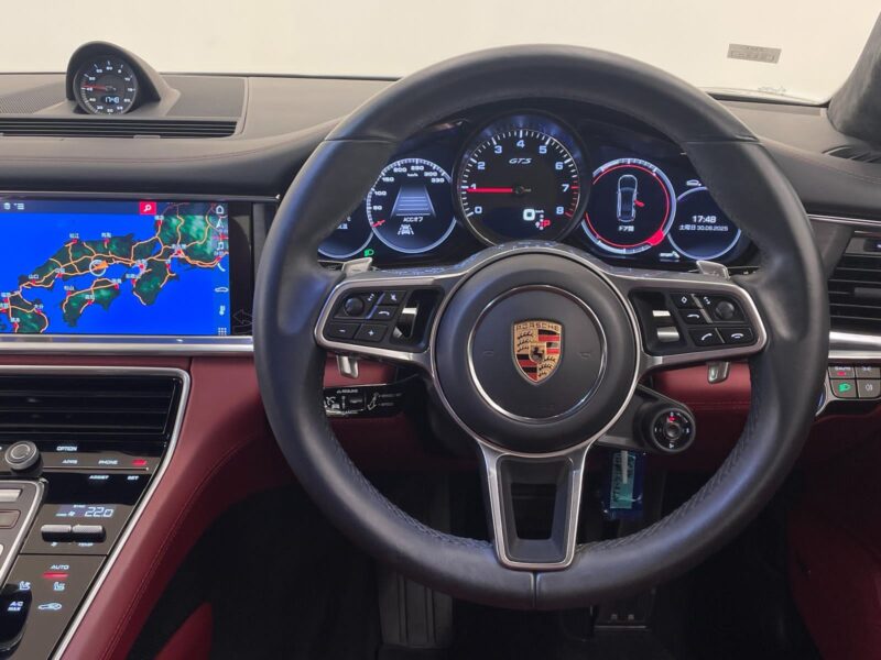 2019 Porsche Panamera GTS
