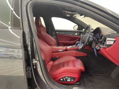 2019 Porsche Panamera GTS