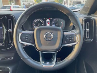 2018 VOLVO XC40 T4 AWD R-Design