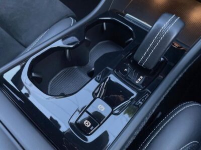 2018 VOLVO XC40 T4 AWD R-Design