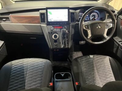 2020 Mitsubishi Delica D5 G Power Package 4WD