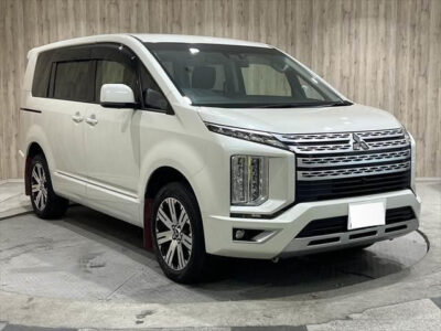 2020 Mitsubishi Delica D5 G Power Package 4WD