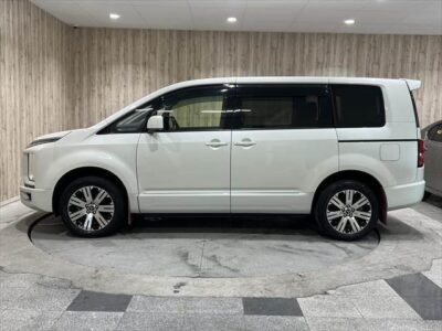 2020 Mitsubishi Delica D5 G Power Package 4WD