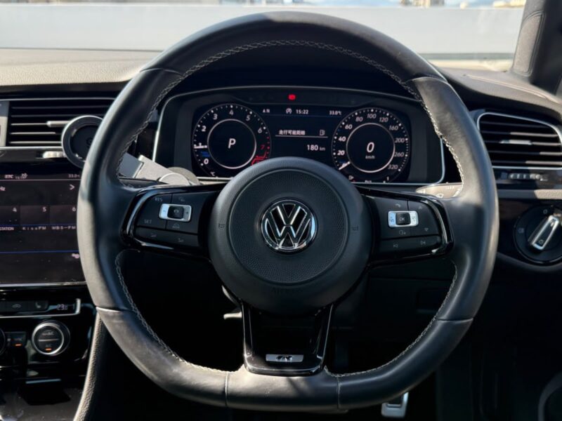 2018 Volkswagen Golf R Variant