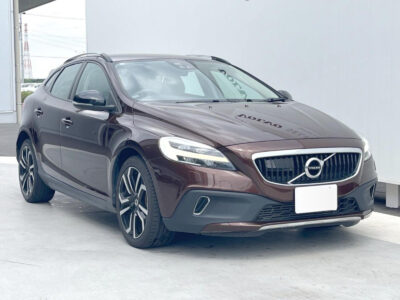 2019 VOLVO V40 CROSS COUNTRY T5 AWD TUCK EDITION